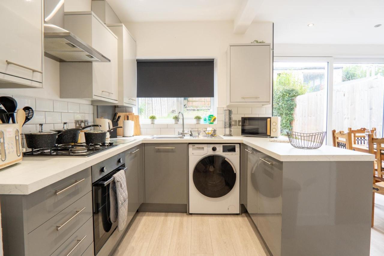 Sheldon House 3 Bed Cosy Home Nr Jlr & Nec Exterior foto