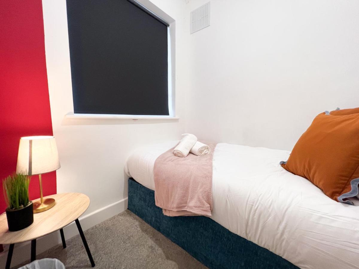 Sheldon House 3 Bed Cosy Home Nr Jlr & Nec Exterior foto