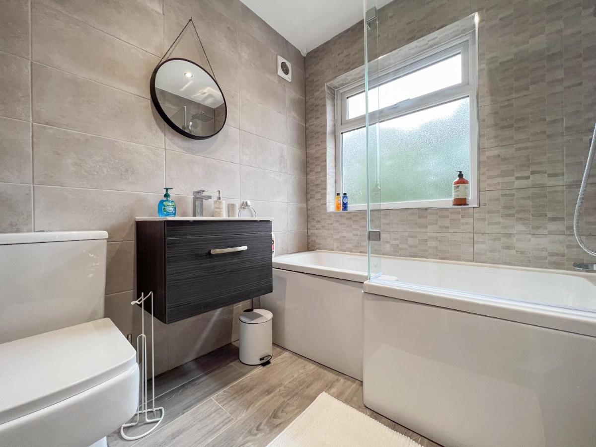 Sheldon House 3 Bed Cosy Home Nr Jlr & Nec Exterior foto